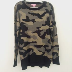 Isaac Mizrah Women's Camouflage Sweater Tunic Size Medium